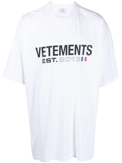 Shop Vetements Cotton T-shirt In White