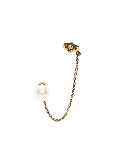 Shop Alexander Mcqueen Pearl Earring In Golden
