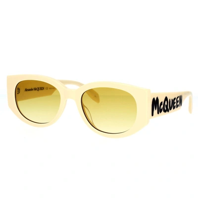 Alexander Mcqueen Sunglasses In White