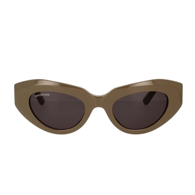 Shop Balenciaga Sunglasses In Brown