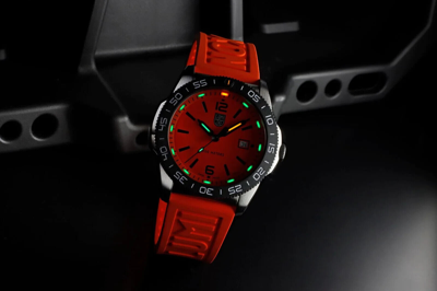 Pre-owned Luminox Pacific Diver Orange Dial Rubber Band Watch Xs.3129 Sapphire Crystal