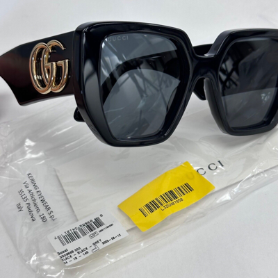 Pre-owned Gucci 0956 Black 003 Gg Gold Logo Chunky Sunglasses Gg0956s Women Authentic In Gray