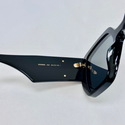 Pre-owned Gucci 0956 Black 003 Gg Gold Logo Chunky Sunglasses Gg0956s Women Authentic In Gray