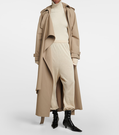 Shop The Row Dalbero Linen And Silk Tapered Pants In Beige