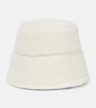 Patou Logo Faux-shearling Bucket Hat In White