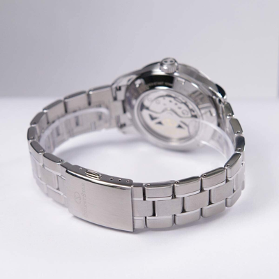 Pre-owned Orient Automatic Self-winding Wristwatch For Men - Re-at0003s00b