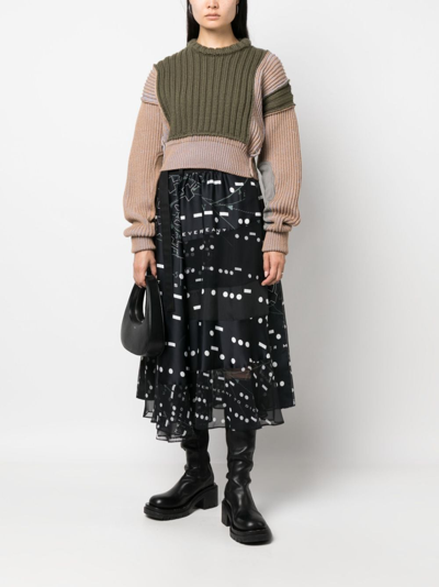 Shop Sacai Graphic-print Belted Midi Skirt In Schwarz