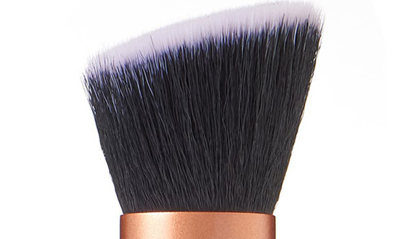 Yensa Skin On Skin Foundation Brush