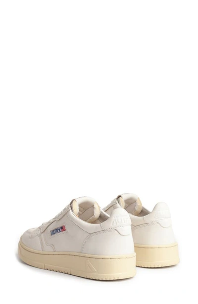 Autry Medalist Low Sneaker In Goat/ Goat White