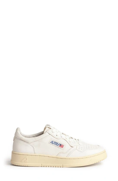 Autry Medalist Low Sneaker In Goat/ Goat White