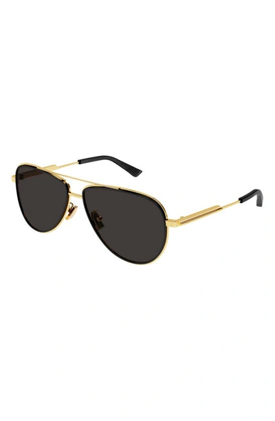Shop Bottega Veneta 59mm Navigator Sunglasses In Gold