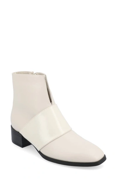 Journee Collection Womens Kyler Stacked Heel Booties In Bone