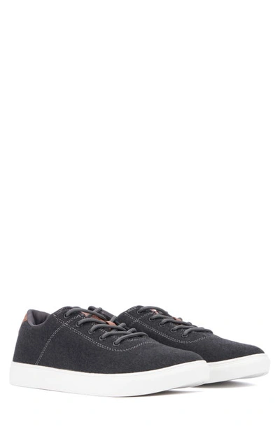 Reserve Footwear Oliver Low Top Sneaker In Dark Gray