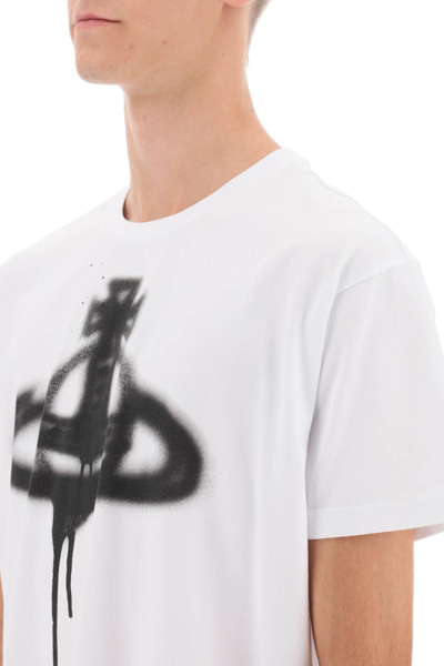 Shop Vivienne Westwood Spray Orb Classic T-shirt In White (white)