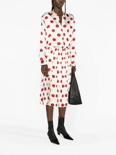 Shop Khaite Skirt In Cream Red