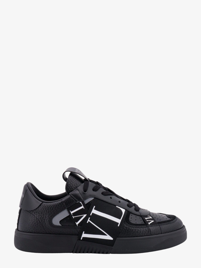 Shop Valentino Garavani Man Low-top Vl7n Man Black Sneakers