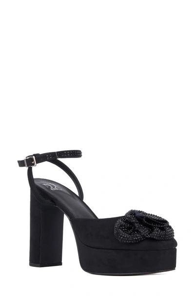 New York And Company Raya Platform Pump In Black