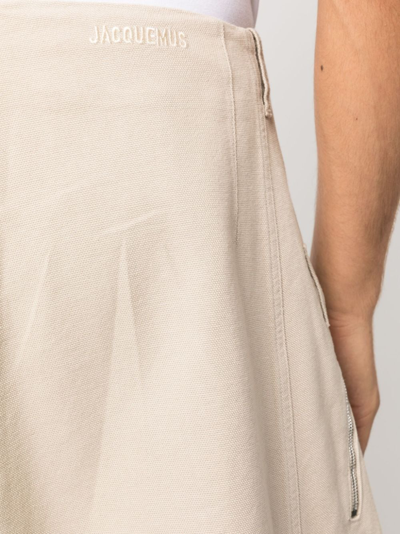 Jacquemus Le Short Cargo Croissant Cotton Shorts In Nude