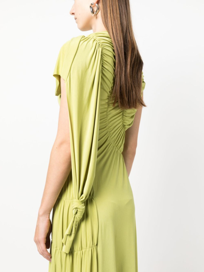 Victoria Beckham Ruched Asymmetric Midi Dress In Grün