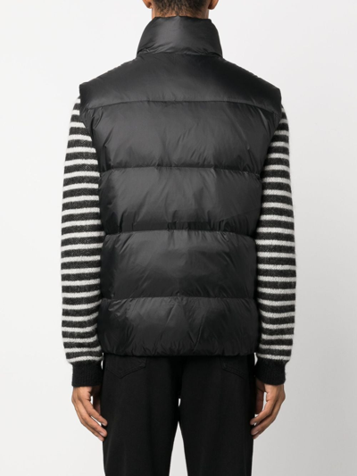 Calvin Klein Logo-patch Padded Gilet In Schwarz