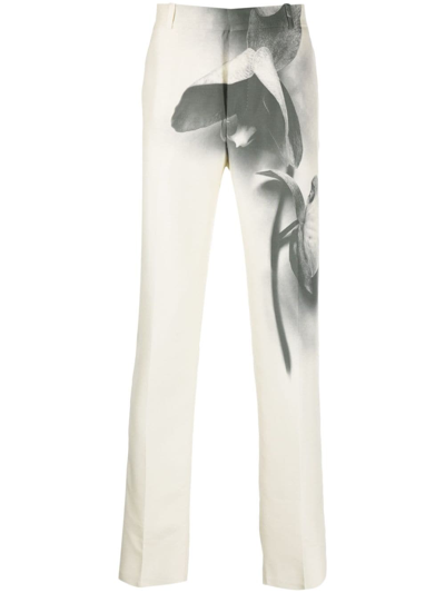 Shop Alexander Mcqueen Orchid-print Tailored Trousers In 白色