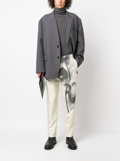 Shop Alexander Mcqueen Orchid-print Tailored Trousers In 白色