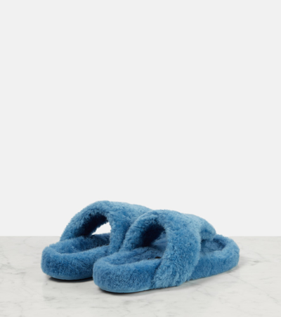 Shop Loewe Ease Shearling Thong Sandals In Blue
