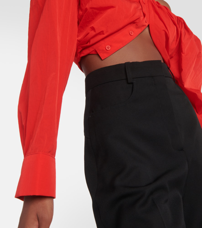 Jacquemus Asymmetric Cropped Shirt In Red