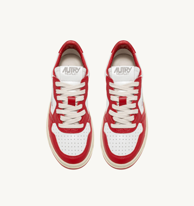 Shop Autry Women Medalist Low Leather Sneakers In Wb02 Wht/red