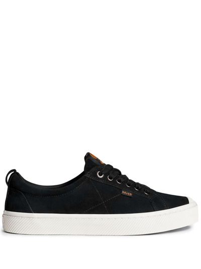 Cariuma Oca Low Deus Black Suede Sneaker Men In Black