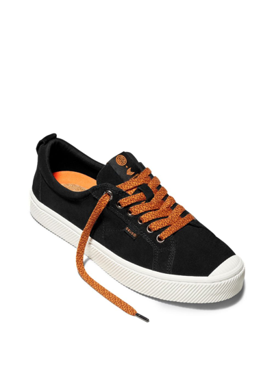 Cariuma Oca Low Deus Black Suede Sneaker Men In Black