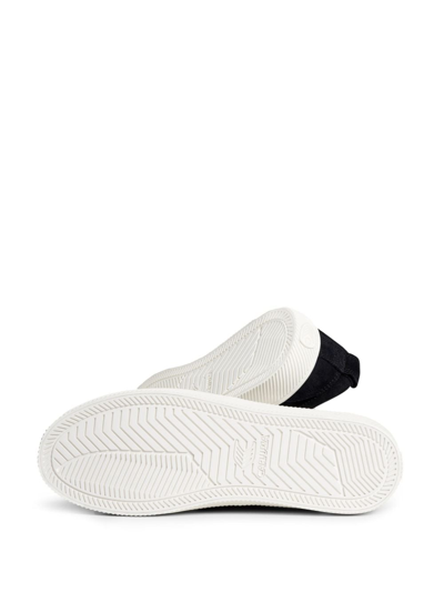 Cariuma Oca Low Deus Black Suede Sneaker Men In Black