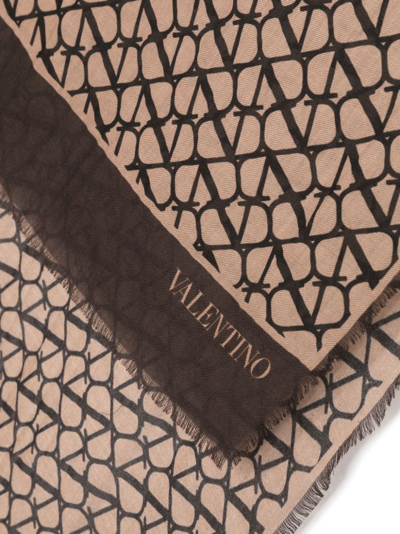 Shop Valentino Toile Iconographe Cash In Brown
