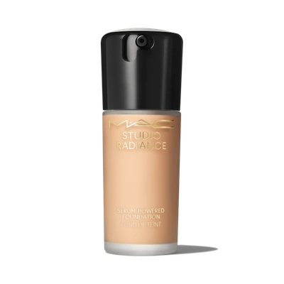 Shop Mac Cosmetics Uk Studio Radiance Serum-powered™ Dewy Foundation In Nw20