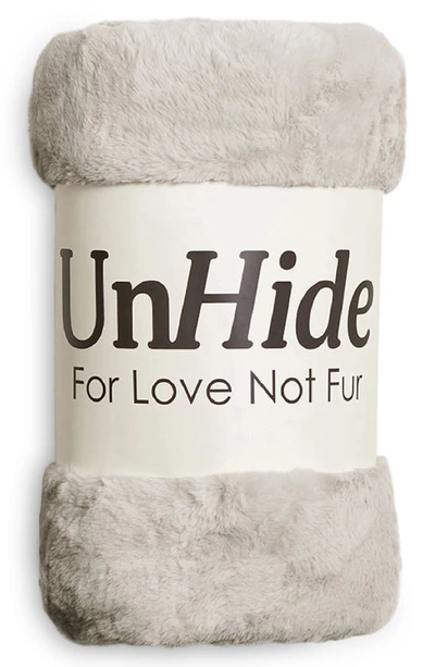 Unhide Cuddle Puddles Plush Throw Blanket In Greige Goose