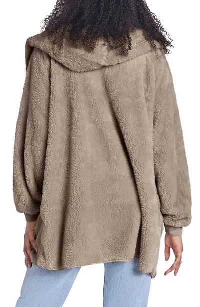 Unhide Shleepy Hooded Fleece Wrap In Taupe Ducky