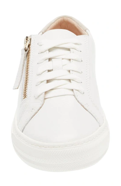 Frankie4 Billie Zip Sneaker In White Tumbled