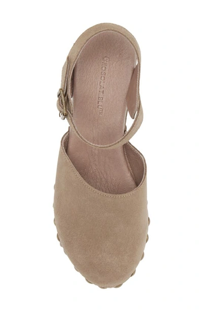 Chocolat Blu Garvey Platform Clog In Taupe Suede
