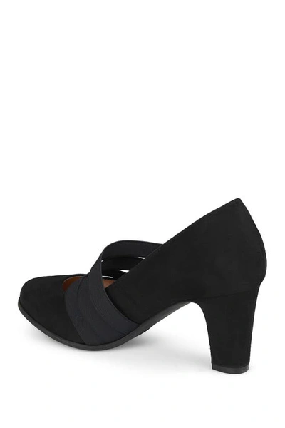 Journee Collection Journee Collectoin Loren Block Heel Pump In Black