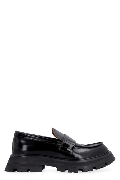 Shop Alexander Mcqueen Wander Leather Loafers In Black