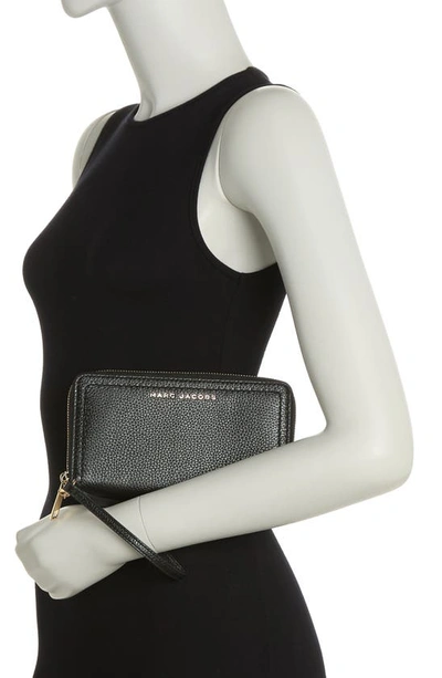 Shop Marc Jacobs Leather Wristlet Continental Wallet In Black