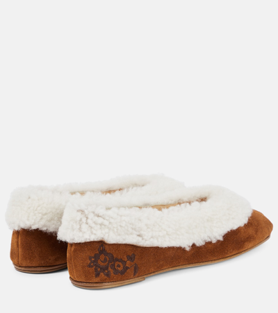 Magda Butrym Embroidered Shearling Ballet Flats In Beige