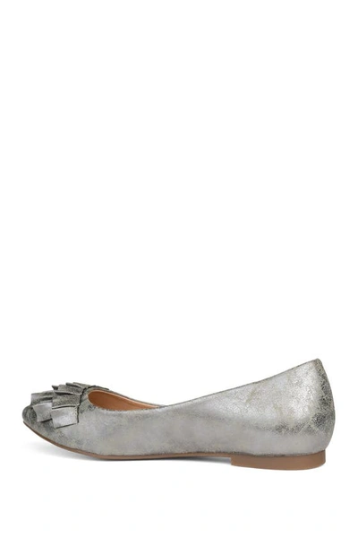 Journee Collection Journee Judy Flat In Pewter