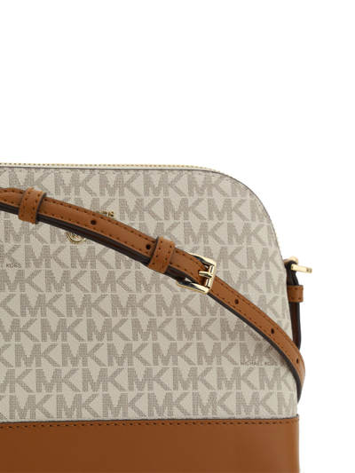 Shop Michael Kors Jet Set Charm Shoulder Bag In Vanilla/acrn