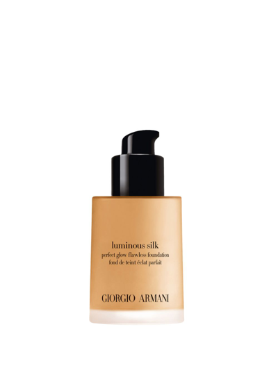 Shop Giorgio Armani Beauty Armani Beauty Luminous Silk Foundation 5.8 Medium With A Golden Undertone In 5.8 - Medium With A Golden Under