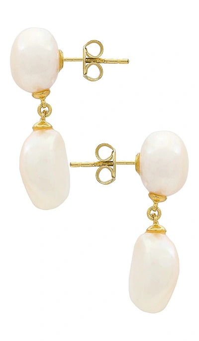 Shashi Pearl Drop Earring In Gold & Pearl