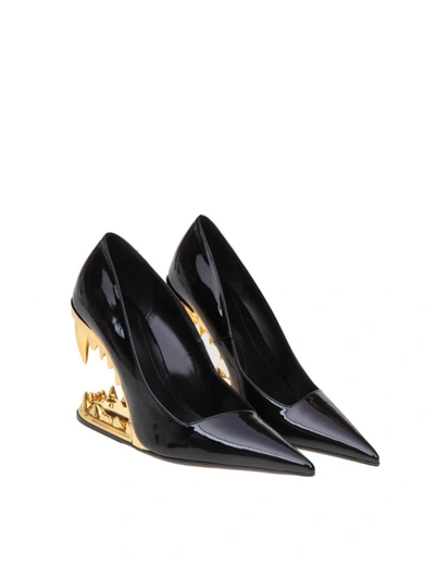 Shop Gcds Decolletè In Patent Leather In Black