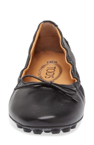 Tod's Black Leather Ballet Flats With Gathered Elasticized Trim In Black