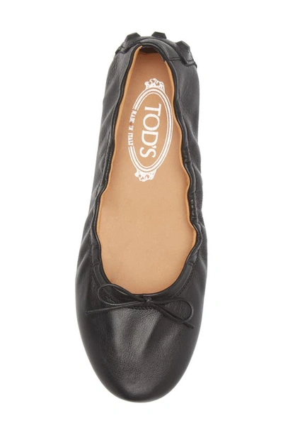 Tod's Black Leather Ballet Flats With Gathered Elasticized Trim In Black