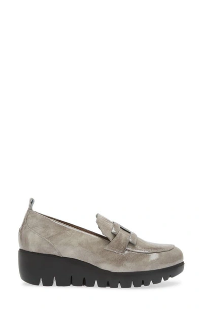Wonders Lug Platform Wedge Loafer In Textured Grey Patent